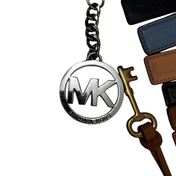 Coach Hangtag Lot Assorted Sizes & Colors 18 Coach 1 M Kors & 1 Fossil - Picture 4 of 4